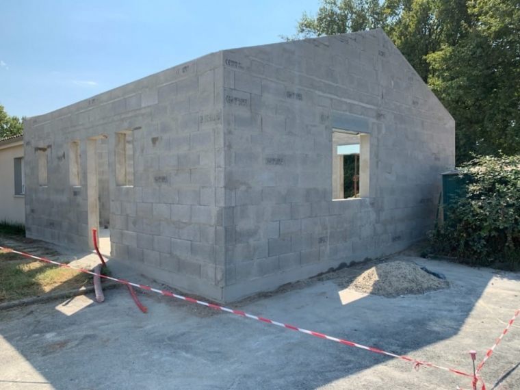 Construction d'une extension de maison à Saint-André-de-Cubzac, Cézac, MCRA 33